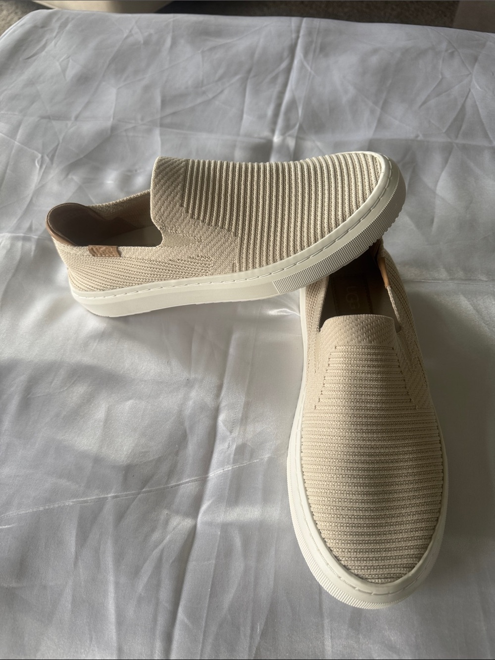 UGGS Women’s Casual Slip-On Sneakers in Beige size 7.5